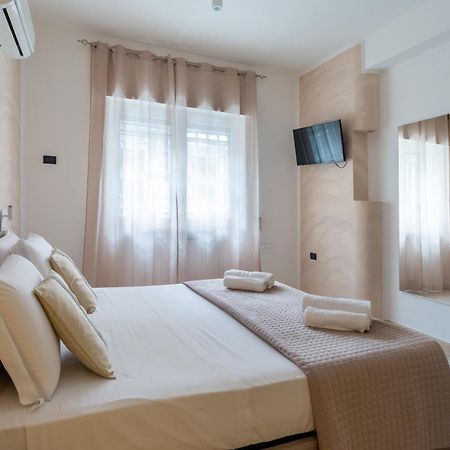 Napoli Fly Guest House 290 Eksteriør billede