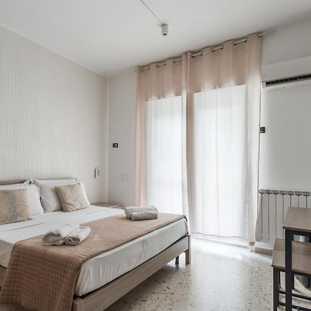 Napoli Fly Guest House 290 Eksteriør billede