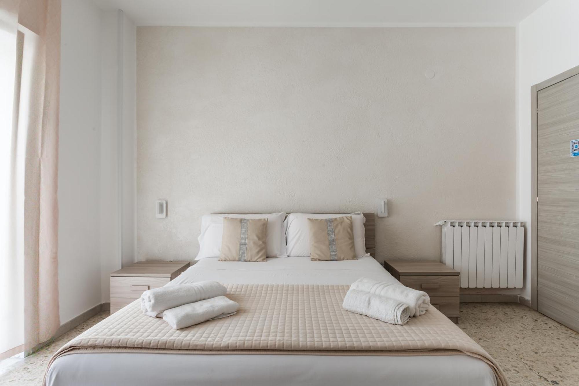 Napoli Fly Guest House 290 Eksteriør billede